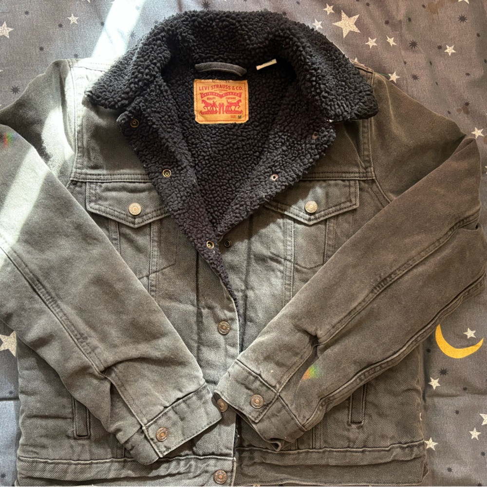 Levi’s- women’s- denim- fleece jacket/ coat in good condition!